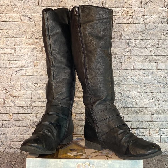 Dots Trooper Boots - Picture 2 of 12